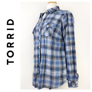 Torrid Plaid Camp Shirt - Blue/White, Size 0